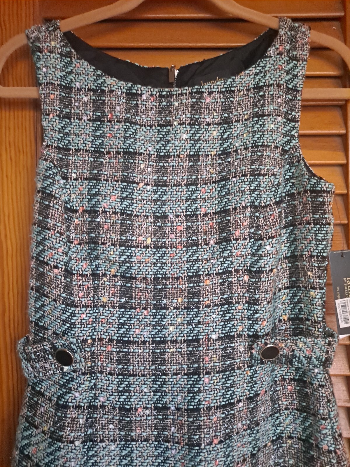 Picture 3 of 19