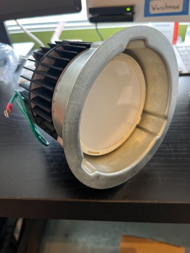 Cree Recessed Luminarie 4"Downlight module with 15 degree sheild Angle - Picture 8 of 8