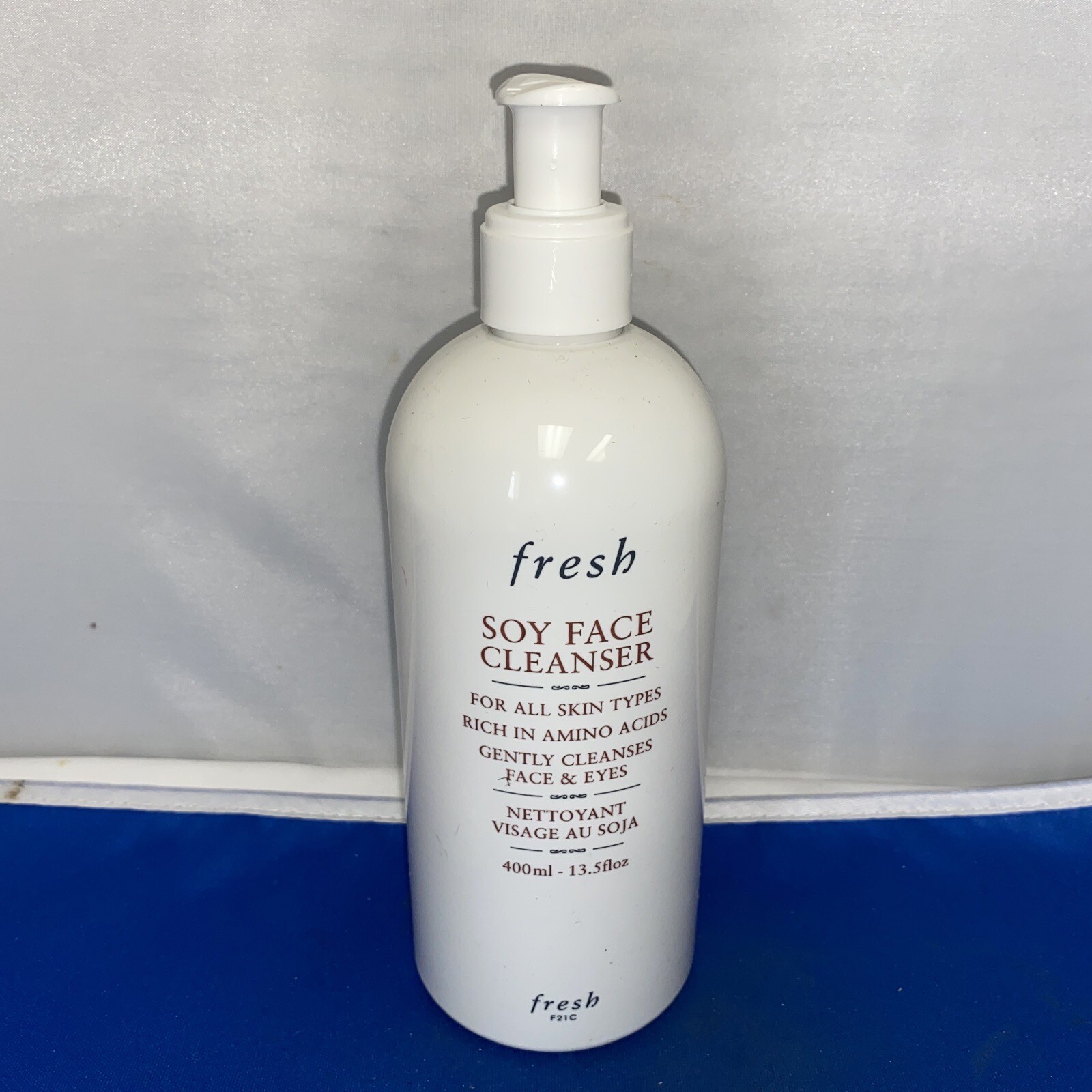 {J16} Fresh Soy Face Cleanser for All Skin Type Jumbo Size, 400ml 13.5