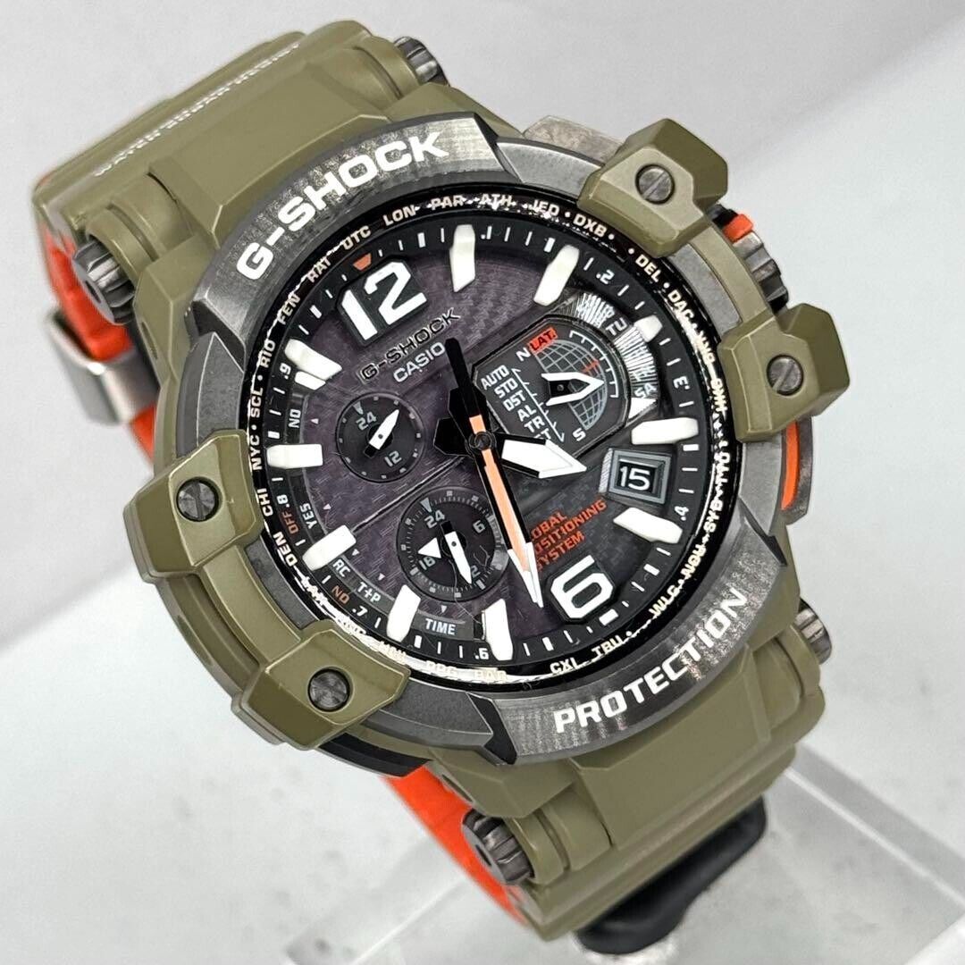 Casio G-shock Gpw-1000kh-3ajf GRAVITYMASTER Master in Olive Casio G-shock Gpw-1000kh-3ajf GRAVITYMASTER Master in Olive
