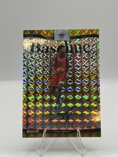 2025-26 Topps Finest - Baseline Autographs Yves Missi #BA-YM Gold Refractor /50