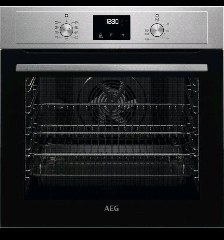 AEG BEX335011M 3000 Series Built-in Single Electric Oven 72L Stainless Steel