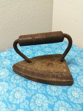Vintage Miniature Cast Iron Sad Iron Flat Iron Decorative 6" Primitive