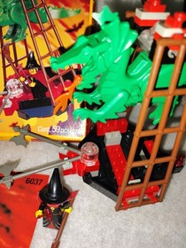 LEGO Castle: Witch's Windship (6037) Complete, With Box And Instructions.