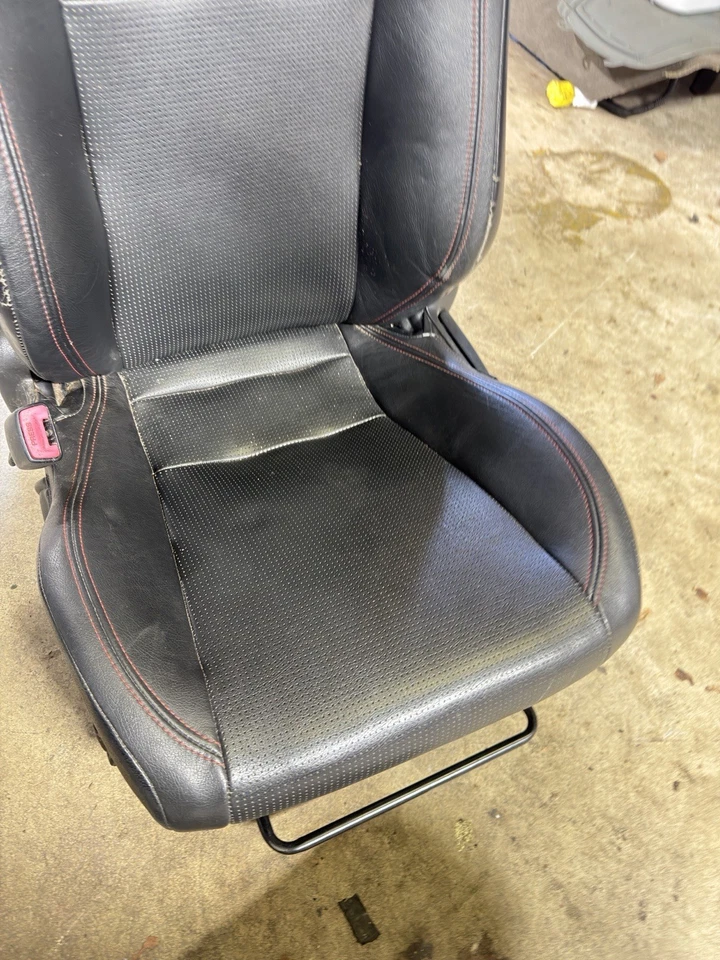 Subaru BRZ 2016 asiento delantero derecho conductor izquierdo cuero ScionFRS 13-18 Foto 4 de 4