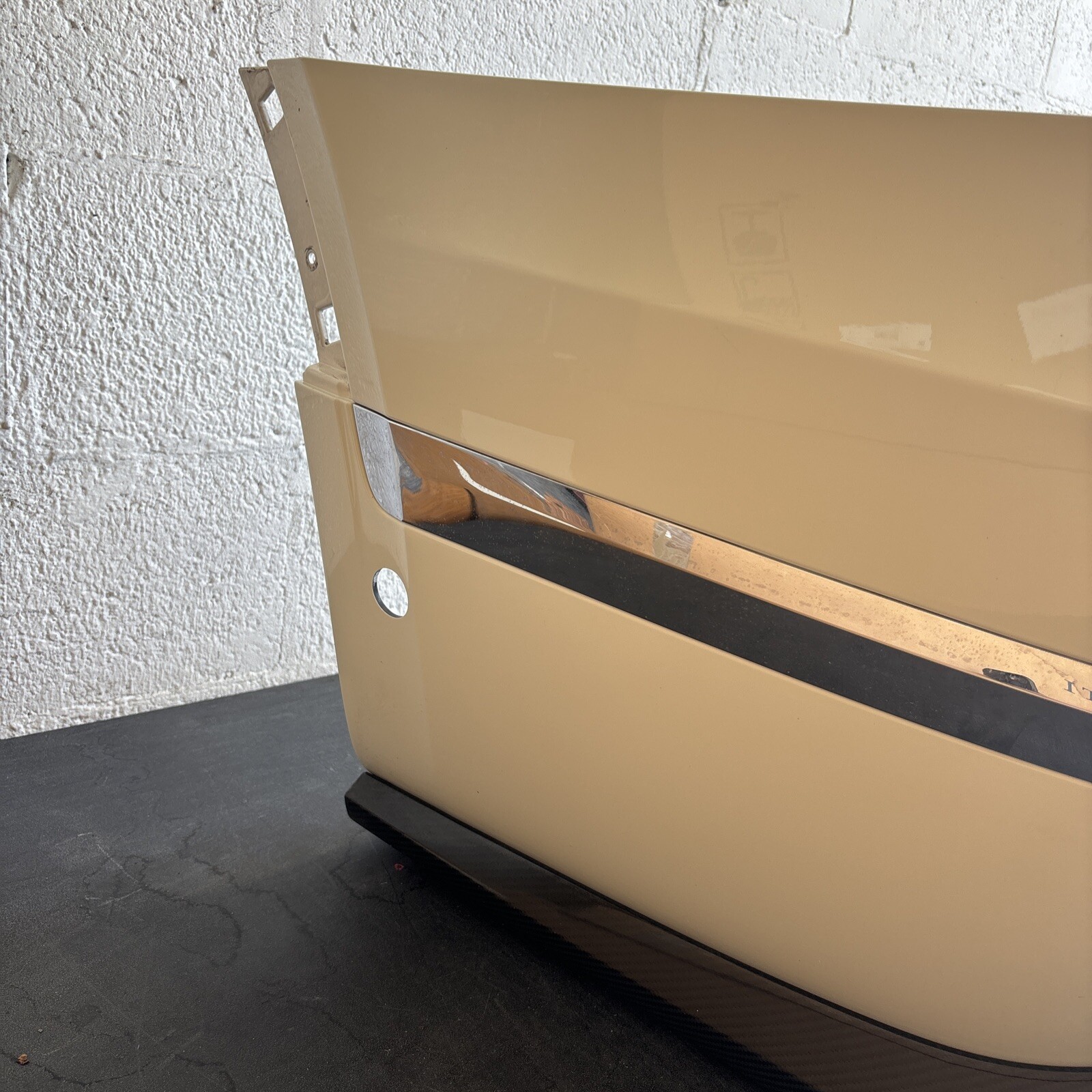 2016-2019 BENTLEY BENTAYGA REAR BUMPER COVER 36A807301511 #2179