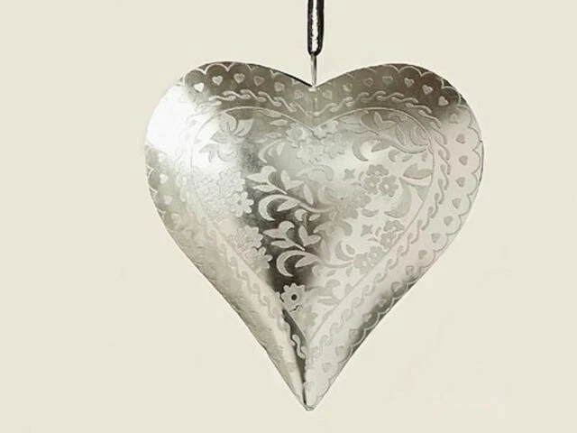 Metal Seasonal Decorations