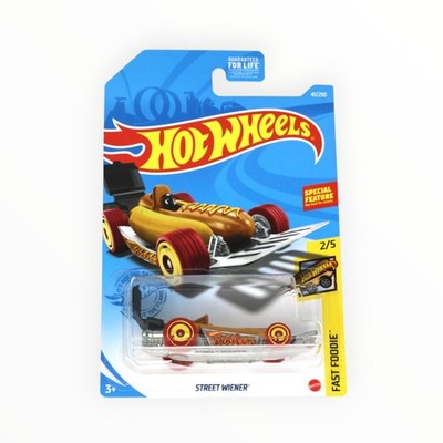 Hot Wheels Street Wiener 41/250 - Treasure Hunt - 2021 A