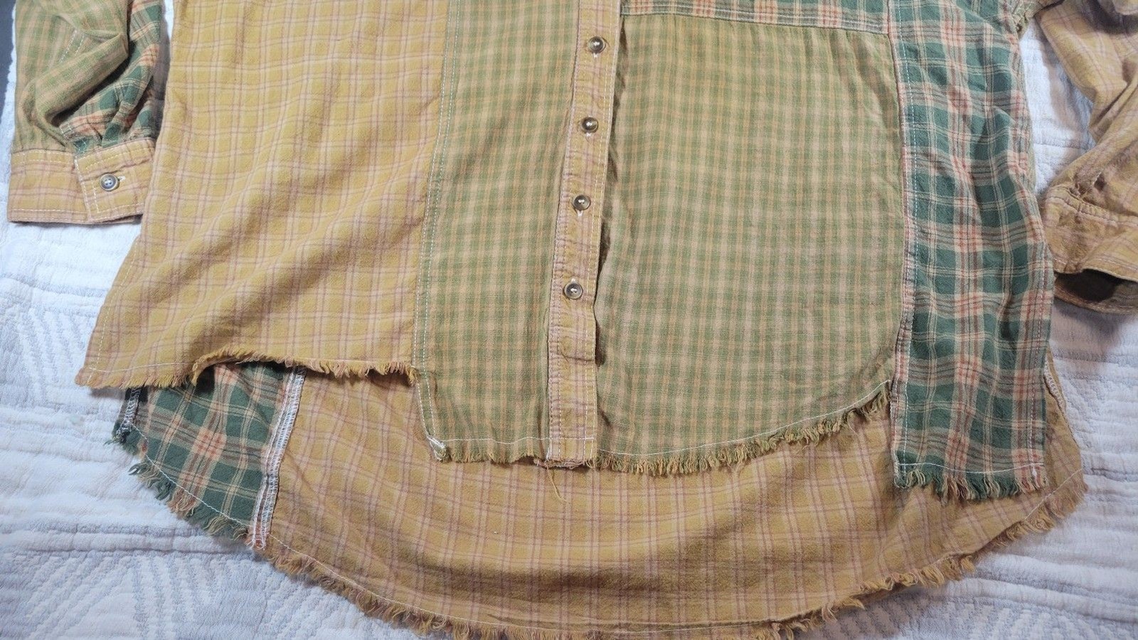 Easel Plaid Patchwork Distressed Hem Flannel Shir… - image 6