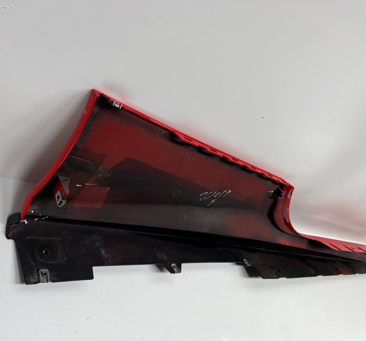 2016 2017 2018 2019 2020 FERRARI 488 GTB SPIDER LEFT DRIVER SKIRT ROCKER MOLDING