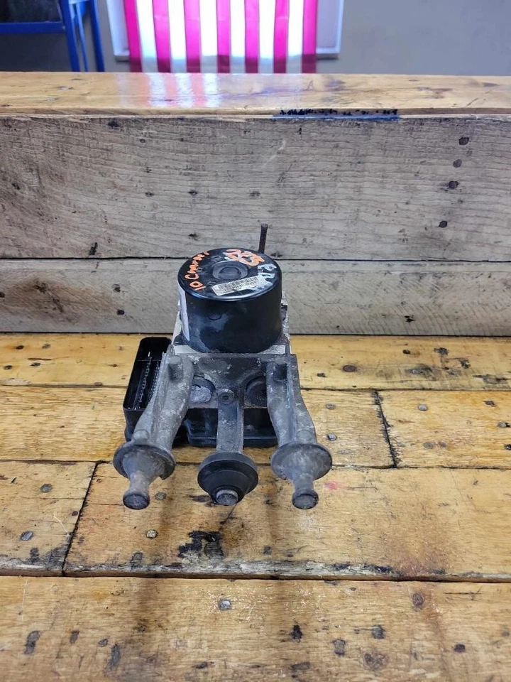 Dodge Charger 2008 ABS conjunto de módulo de bomba de freno antibloqueo OEM Foto 3 de 4