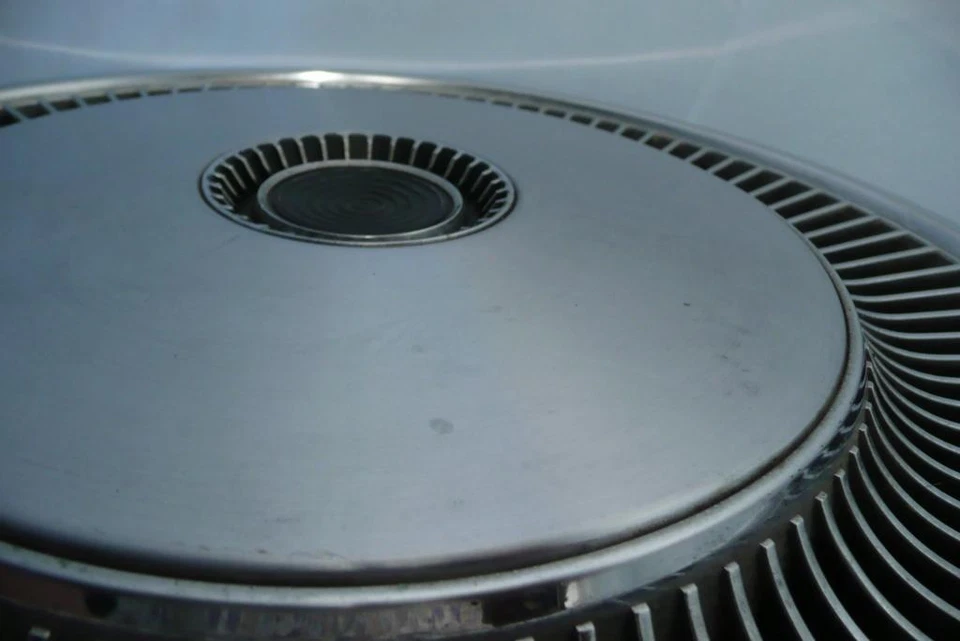 1976-1980 Dodge Aspen Plymouth Volare Premier 14" finned hubcaps set  DOD26 - Image 4 of 4