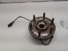 Front Hub From 2012 Chevrolet Silverado 1500 12798573