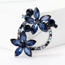 Luxury Rhinestone Flower Bouquet Brooch Silver Blue Floral Wreath Pin Jewelry Gi