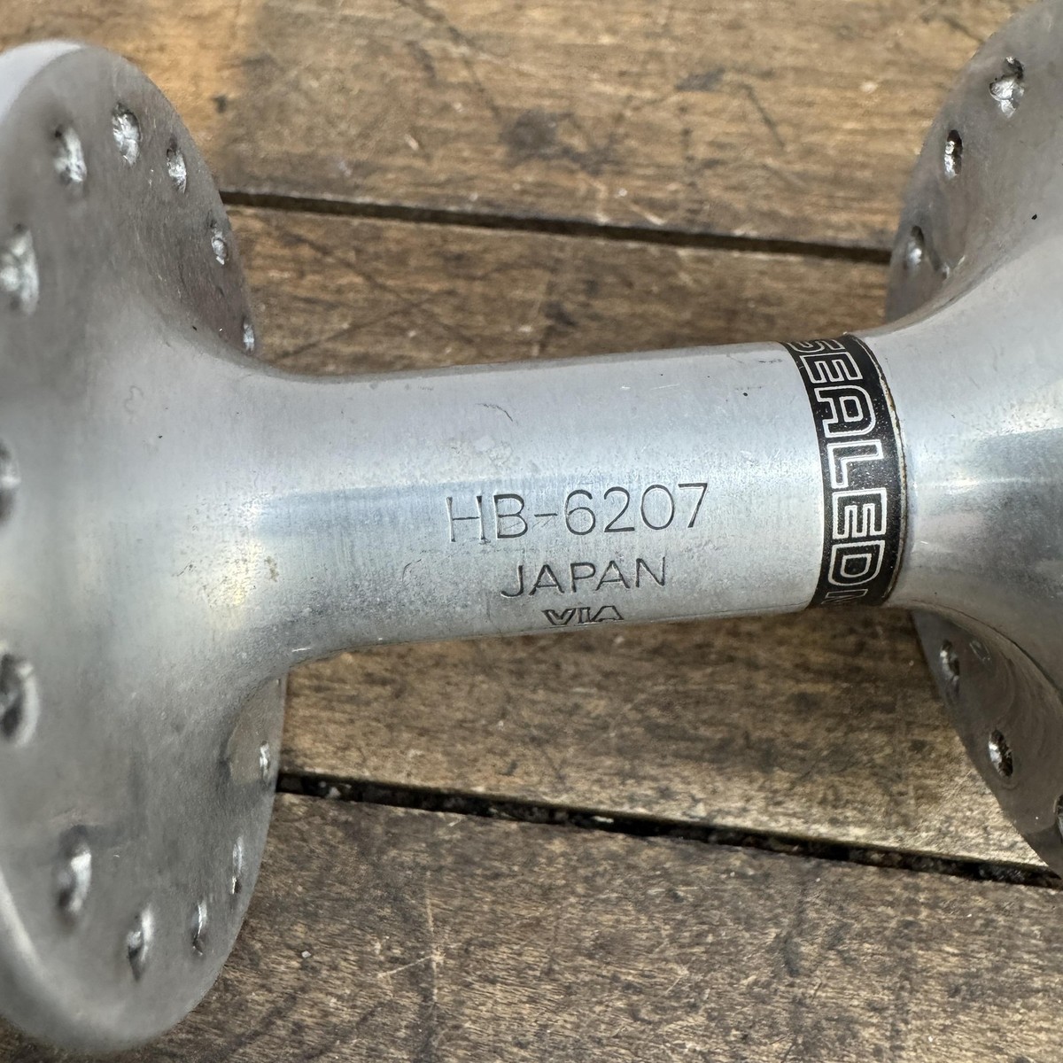 Vintage Shimano 600 HB-6207 Rear Hub 32H 126mm QR Freewheel Japan
