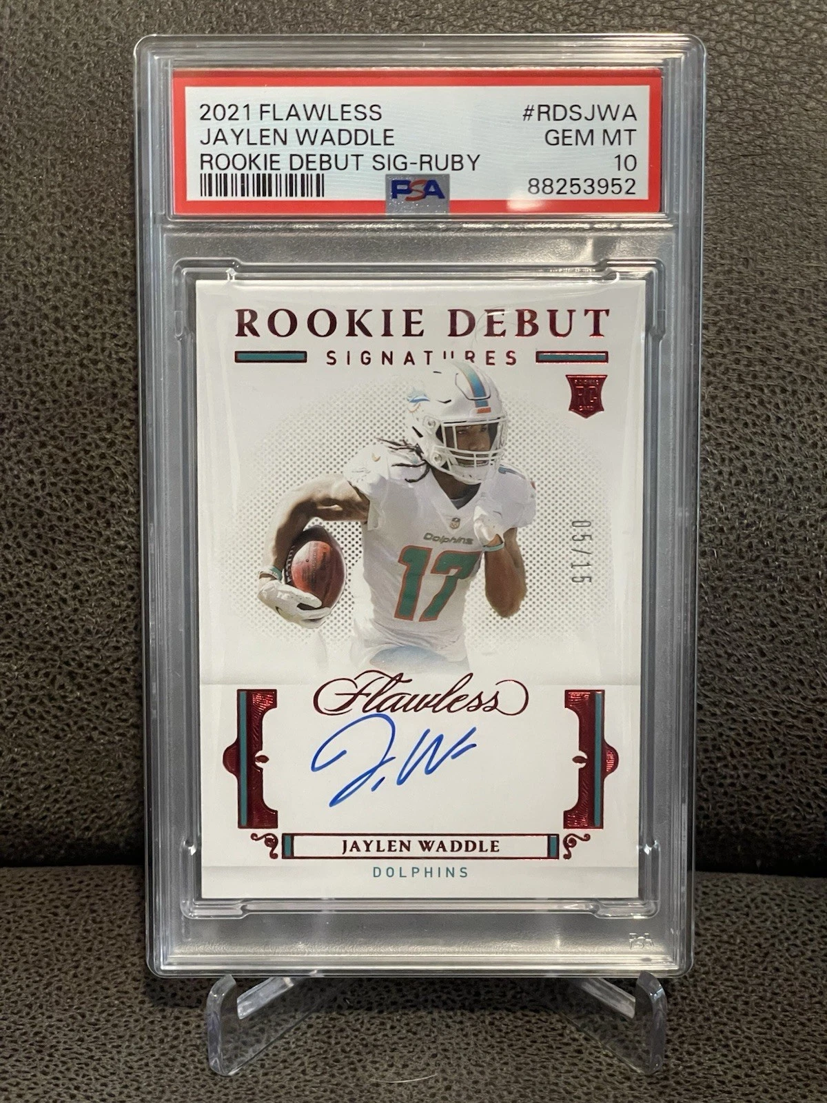 Jaylen Waddle Panini Flawless Rookie Debut Signatures #RDSJWA Ruby