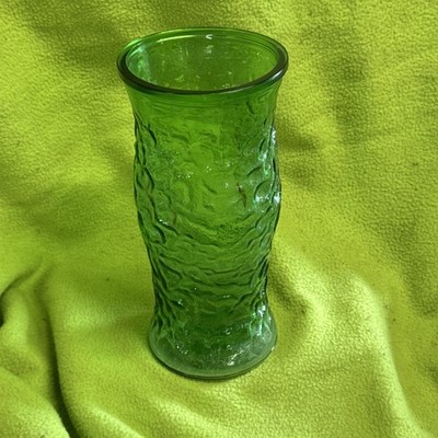 Vintage Emerald Green Glass Vase 10 Glass Has A Crinkling Effect