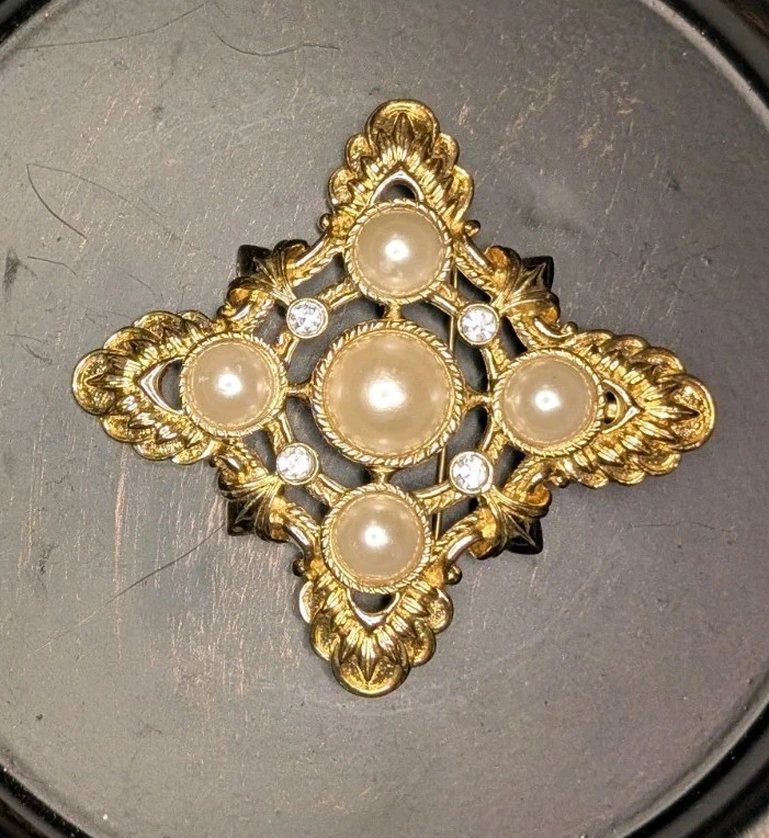 Kenneth Jay Lane Fashion Brooches for sale - eBay