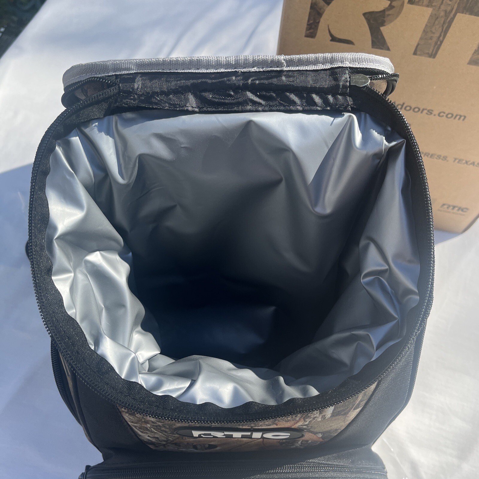 RTIC Day Cooler Kanati Camo 15 Can Backpack Hunting Camping Hiking