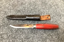 E. Jonsson Mora Sweden Fixed Blade KNIFE Red Handle Leather Sheath Old Find KZ