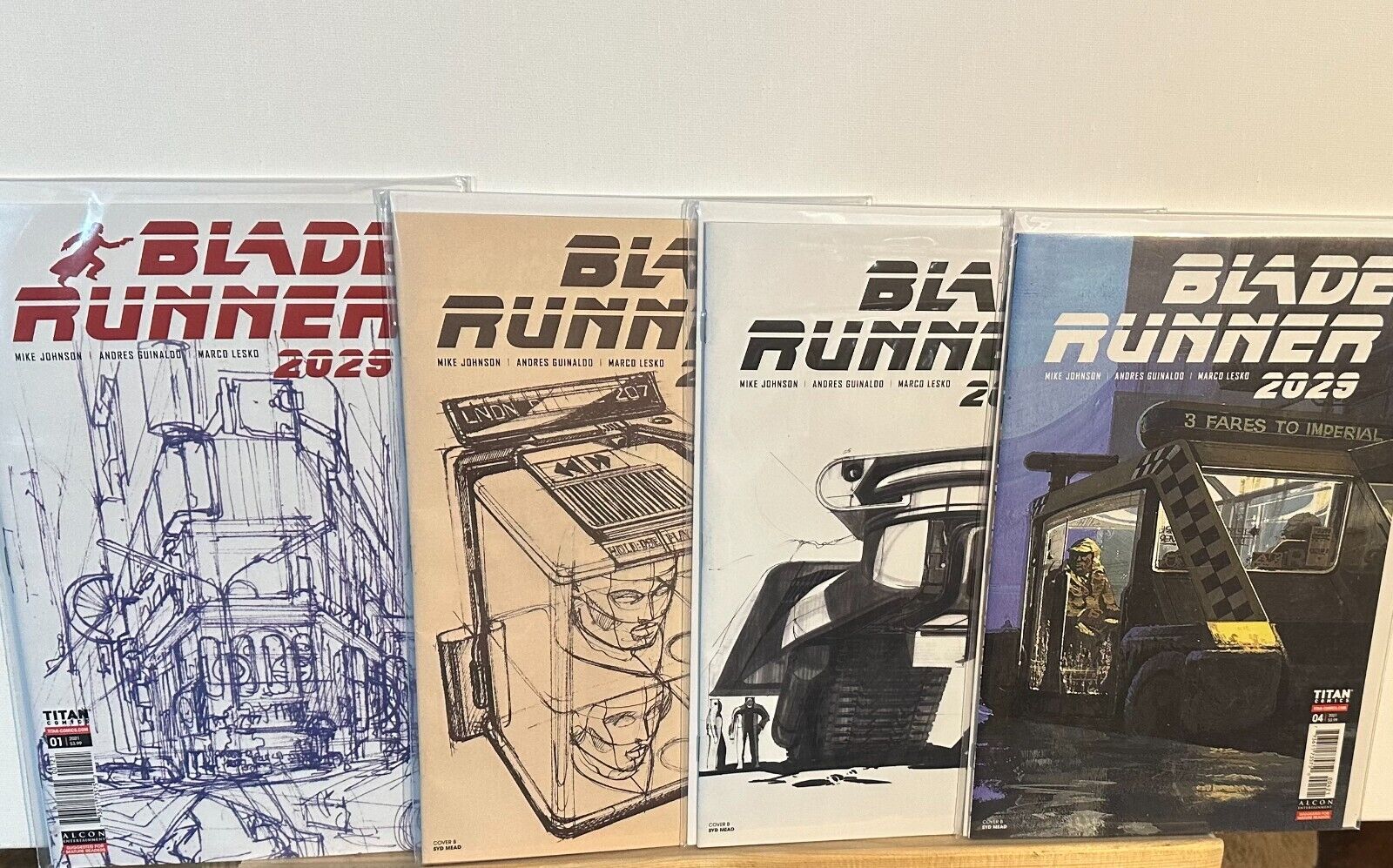 Bladerunner 2029 #1 - 4 Cover B Syd Mead Johnson, Guinaldo, Lesko