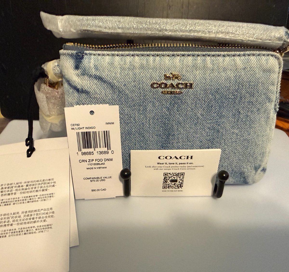 Coach CEF82 Corner Zip Wristlet Loved Denim With Charms Gold/Light