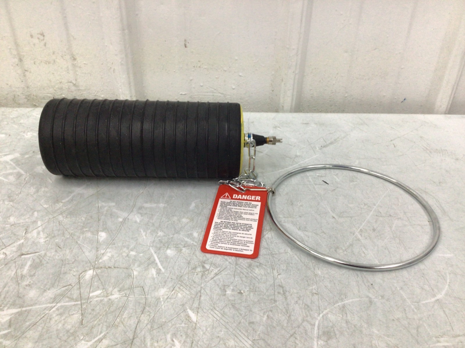 CHERNE - 276468 Test Ball Plug 4 in – 6 in Pipe Ring and Chain Tether