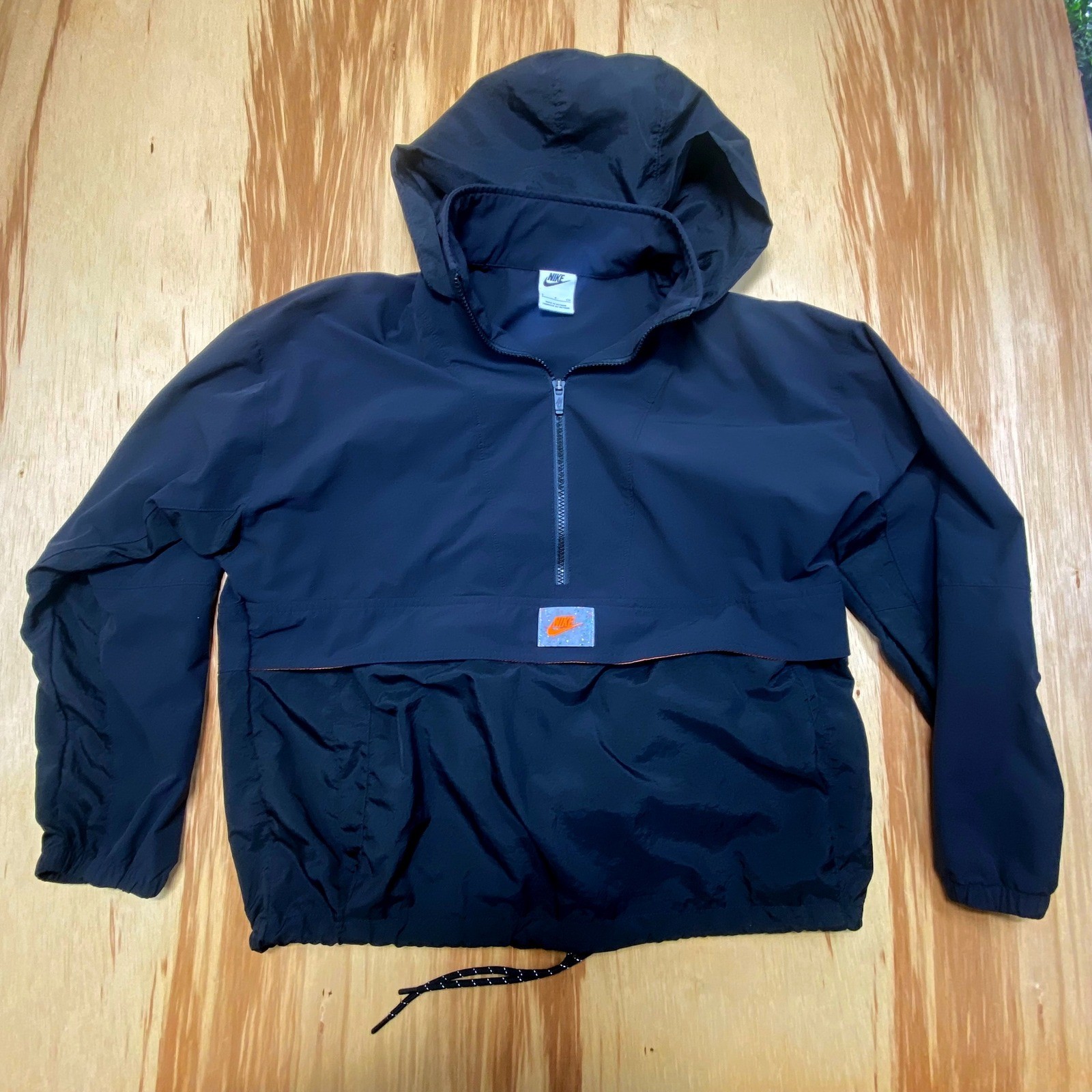 SACAI X NIKE Giacca a vento nera Nike confezionabile con cappuccio marsupio canguro uomo small