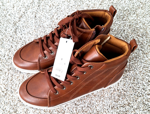 Jungen Sneaker Cat & Jack Florian Mid Top Freizeit/Kleid braun Gr. 5 NEU mit Etikett - Bild 1 von 7
