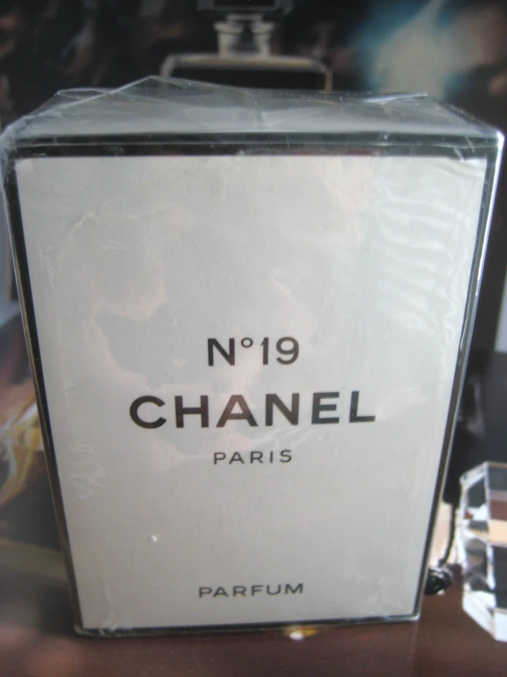 🎁Principios Años 90 Vintage Sellado PM 28ml **PERFUME Chanel Nº 19 Perfume Puro Extrait Foto 2 de 4