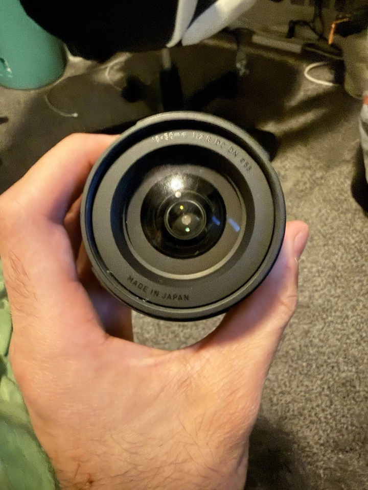 Современный объектив Sigma 18-50 мм f/2.8 DC DN для дополнительного объектива Sony с байонетом E - Изображение 2 из 4