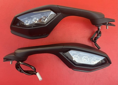 Yamaha Rear View Mirrors Turn Signals Yzf R6 R6 2017 - 2020 OEM BN6-26290-10-00