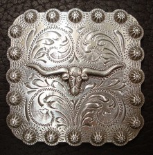 WESTERN HORSE TACK ANTIQUE LONGHORN STEER BERRY SQUARE CONCHO 1 INCH screw back