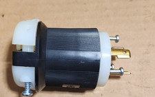 Hubbell HBL2331 20 A Twist Lock Plug 277V, 2 P, 3-Wire Grounding Qty 12   PS