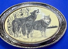 Howling Wolf Pack Wildlife Scene Scrimshaw Style Barlow Vintage Belt Buckle