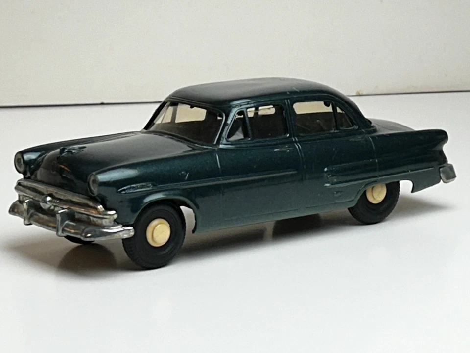 AMT 1953 Ford Customline 4 Door Sedan Promo Car, Original - Image 2 of 4