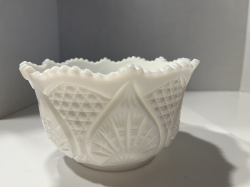 Vintage Milk Glass Round Bowl Dish Cut Glass With Scalloped Rim - Picture 4 of 8