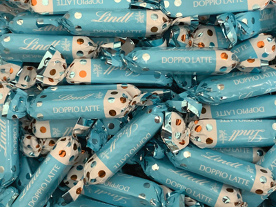 Lindt BASTONCINI LATTE & DOPPIO MILK CHOCOLATE BATONS Lindor