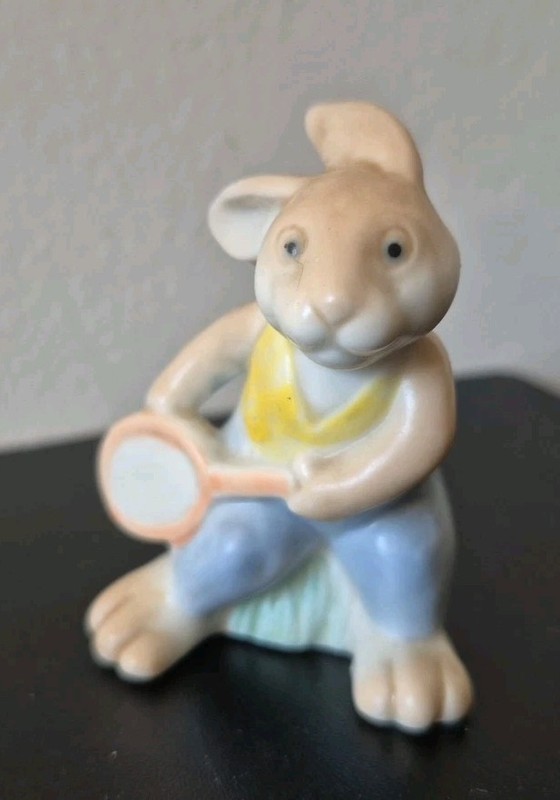 Takahashi San Fransisco Anthropomorphic  Tennis Bunny Rabbit 2.5" Figurine Label