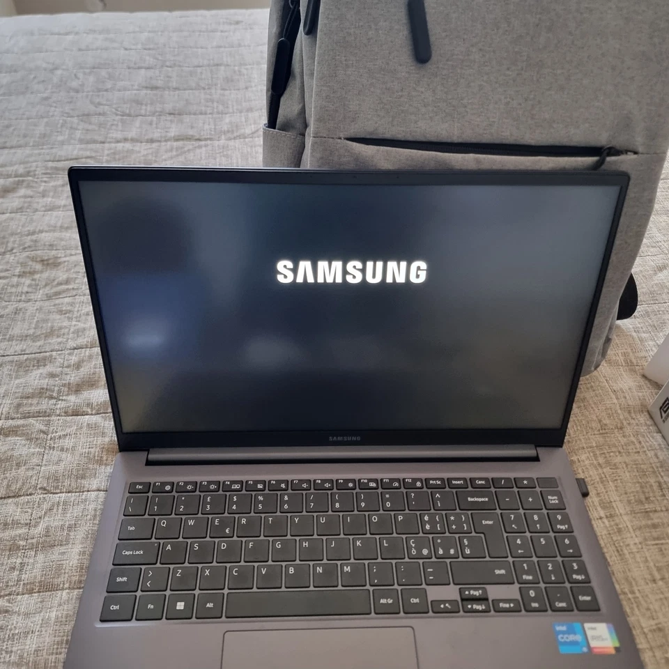 computer portatile usato Samsung  - Immagine 2 di 4