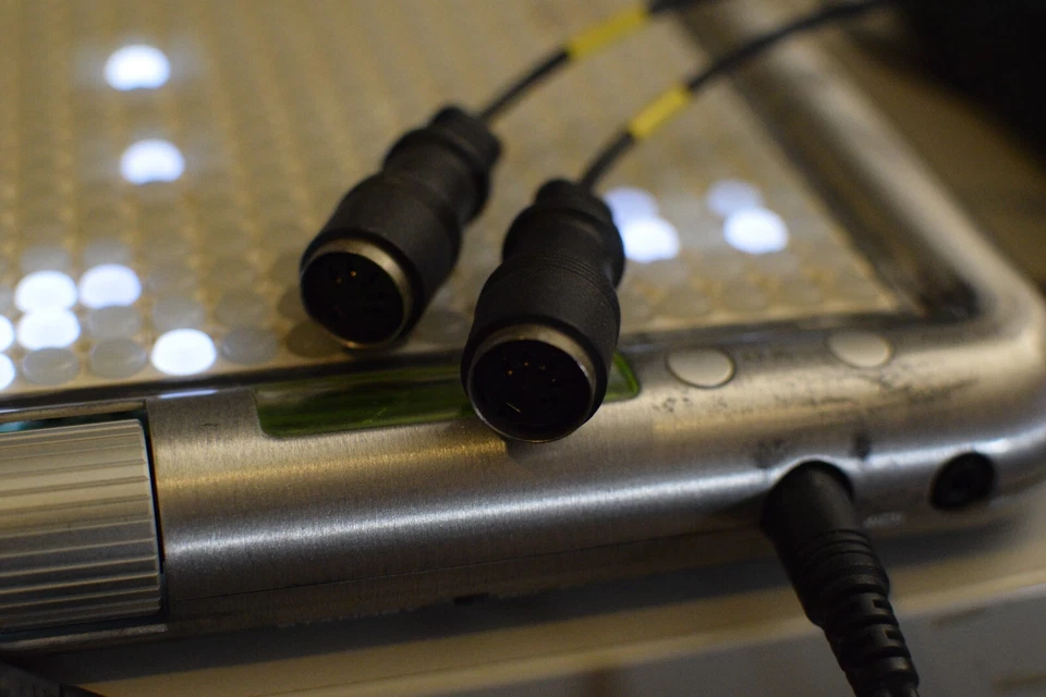 Yamaha Tenori-On TNR-O Silver funzionante  - Image 2 of 2