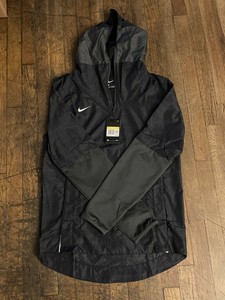 nike lightweight player jacket