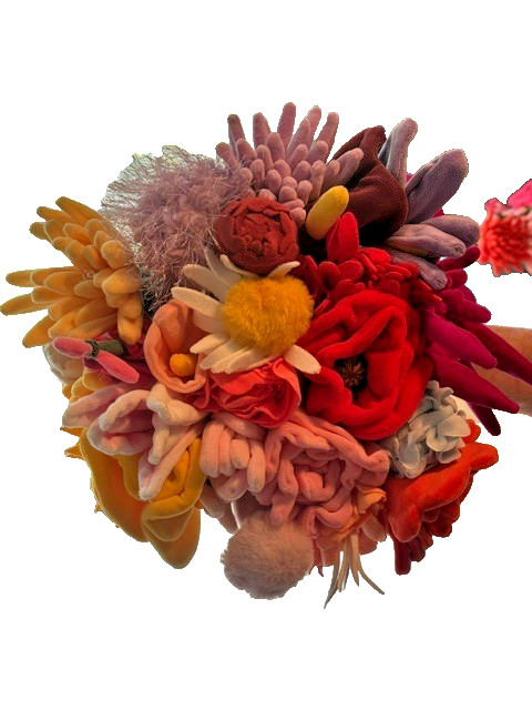 CJ Hendry 2025 NYC FLOWER MARKET Bouquet Of 27 Plush Flowers with bag