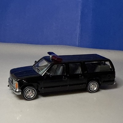 Code 3 1:64 Loose GMC Suburban- Presidential Motorcade Secret Service Vehicle