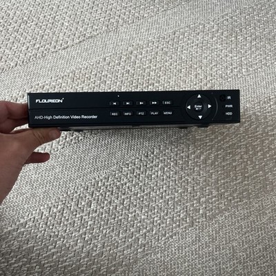 FLOUREON 5-in-1 HD-AHD Digital Video Recorder DVR mit 1TB Festplatte.
