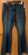 New Women Wrangler Fierce Flare High Rise sz 16 Jeans 33/34 -5659