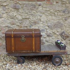 Antica valigia da viaggio del 1900 in legno baule bauletto stile industriale