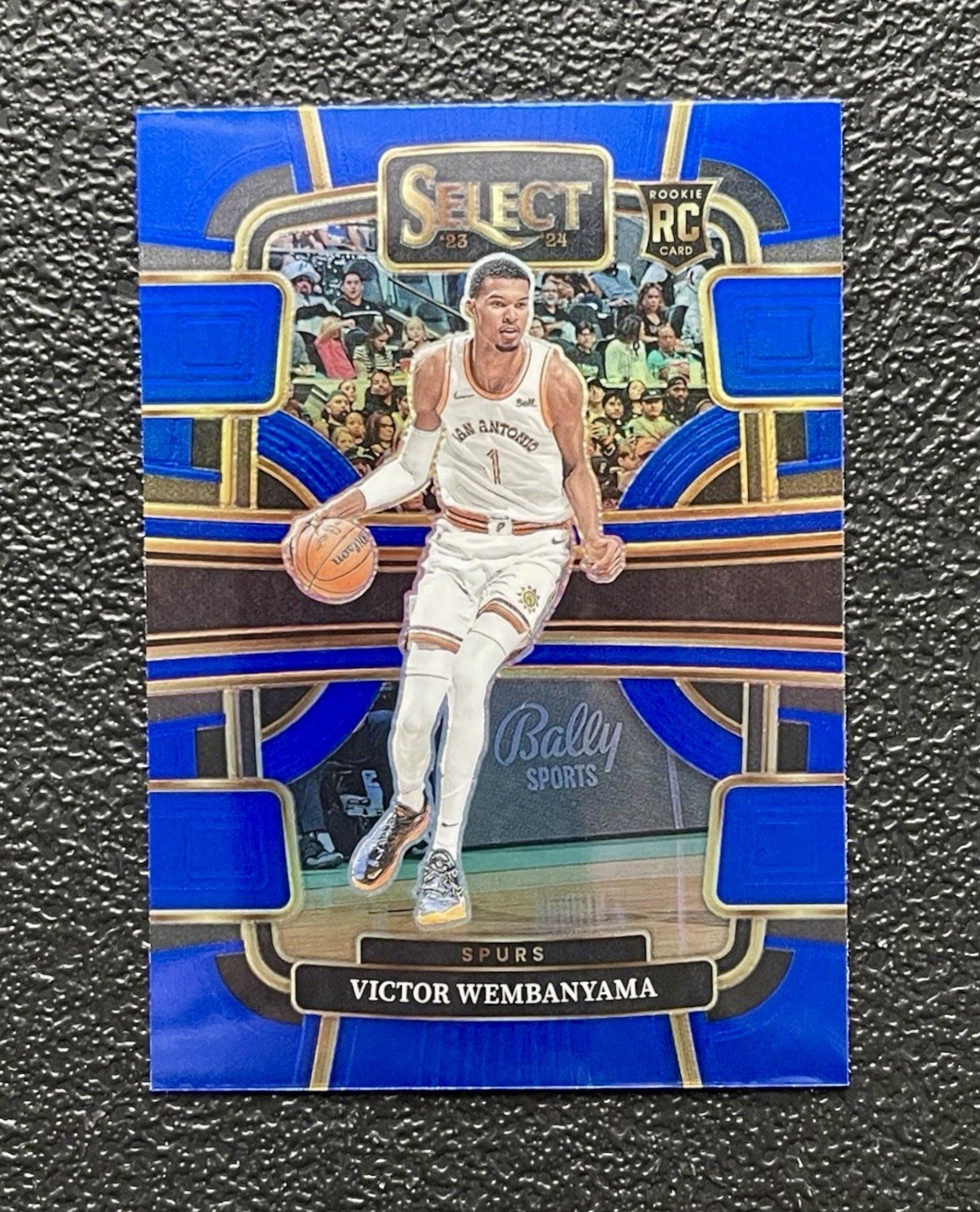 2023-24 Select VICTOR WEMBANYAMA Rookie Holo Silver Concourse RC #89 SP! *Spurs