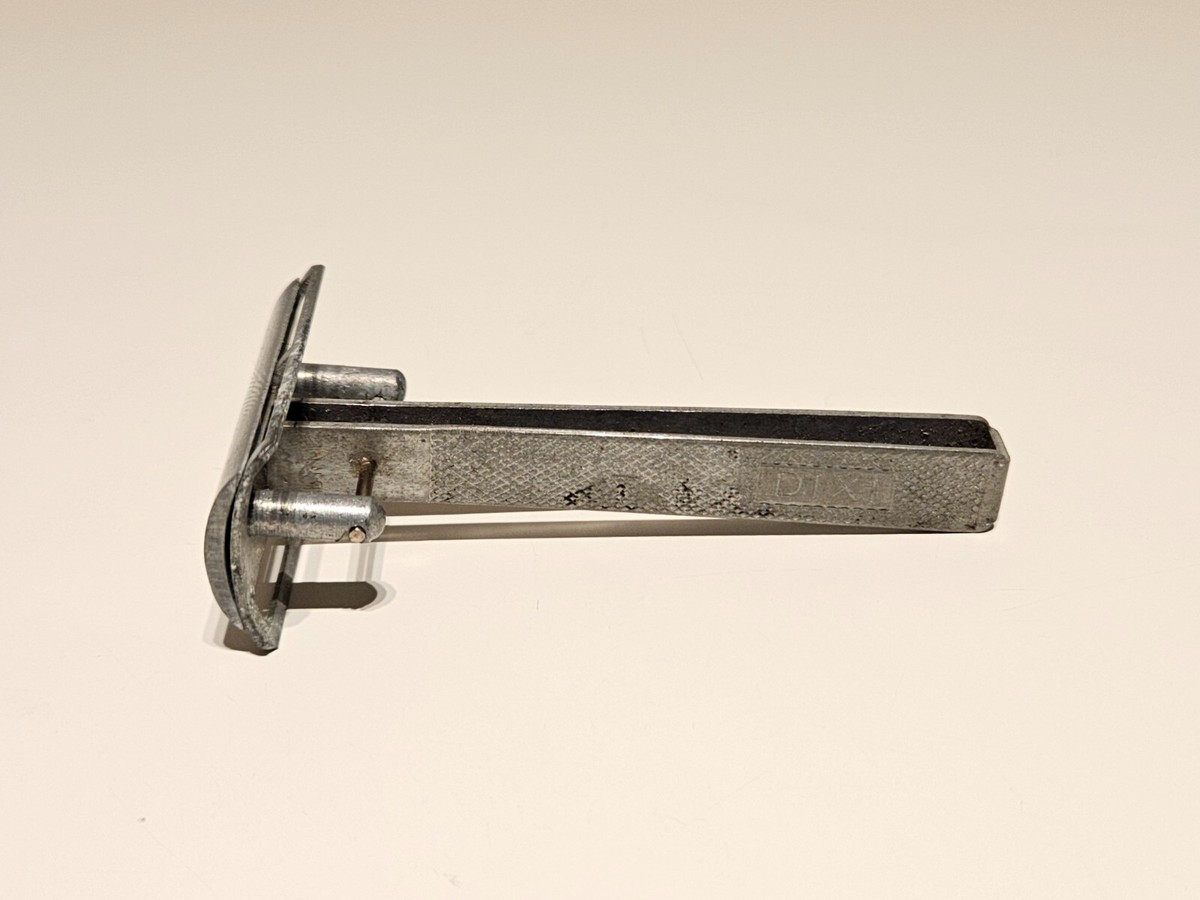 VINTAGE RARE COLLECTIBLE WW2 GERMANY ARMY SAFETY RAZOR 