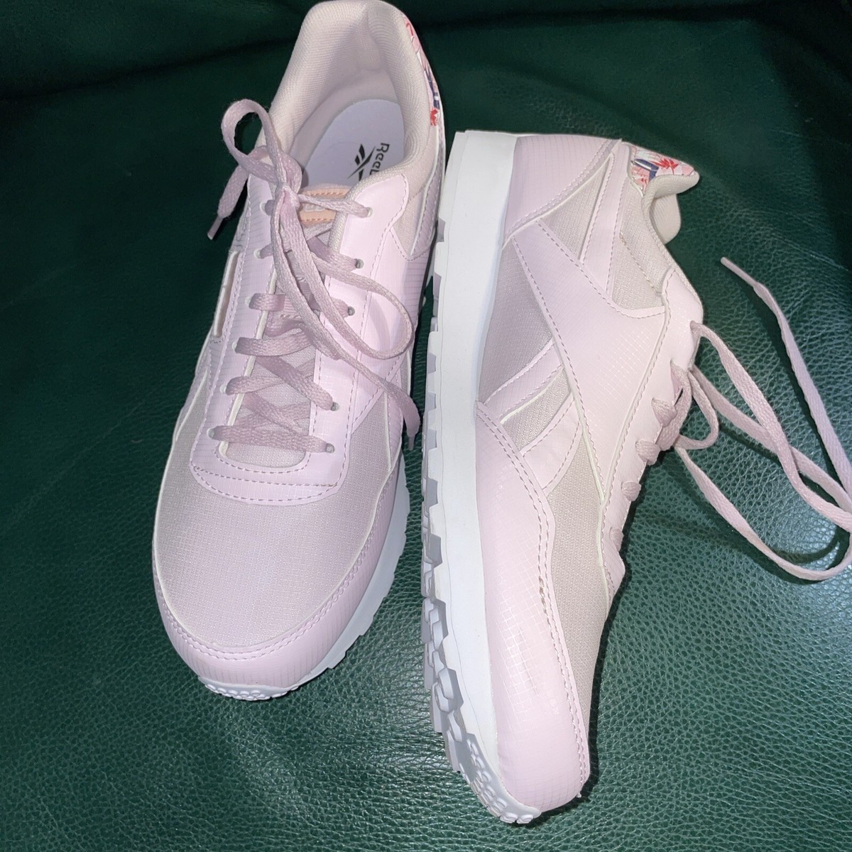 New Reebok Women's 9.5 Rewind Run Sneaker Soft Pink